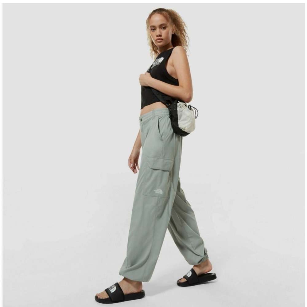 The North Face Karakash Cargo Pant Womens Size 8 Grey Joggers